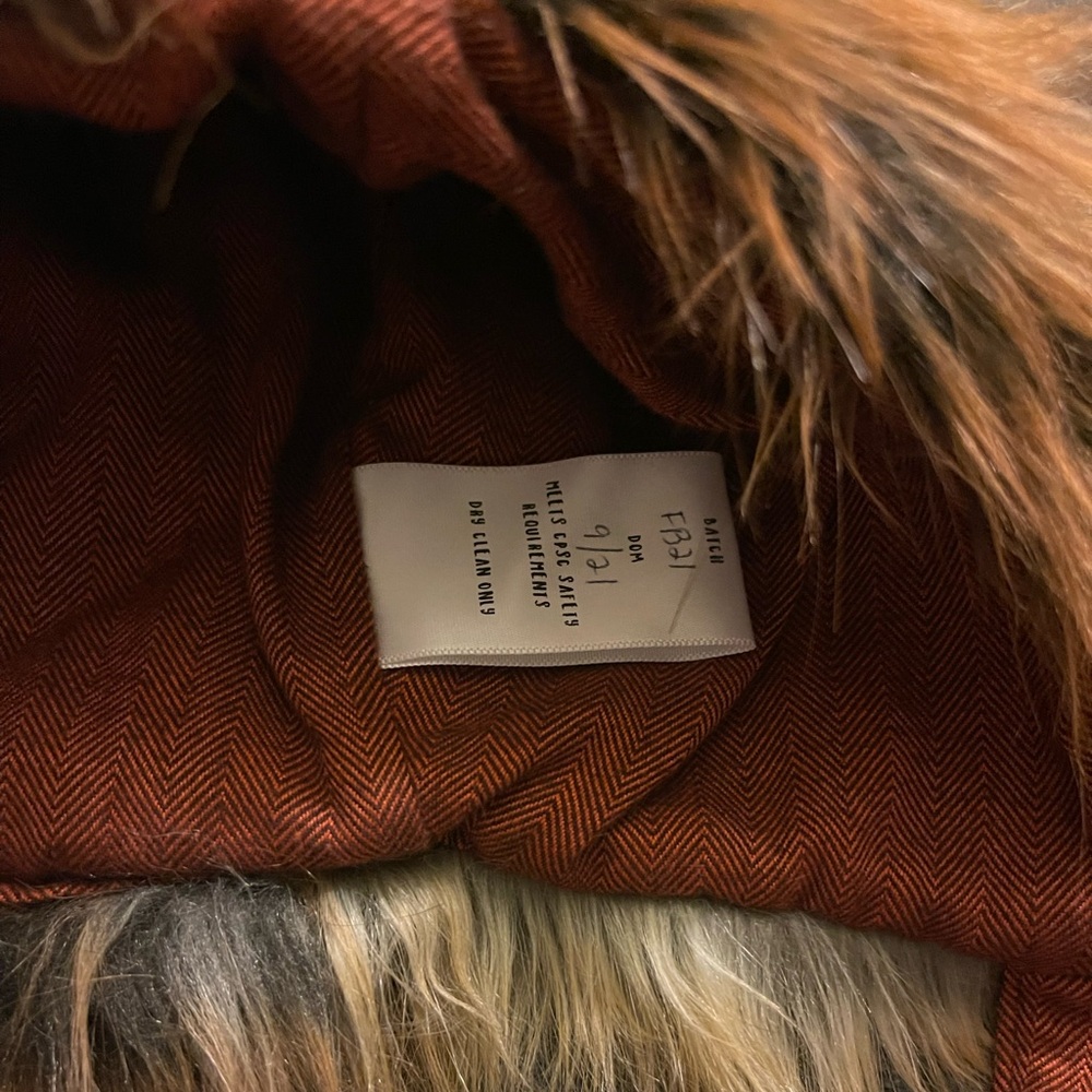 Native Fable Fox Bonnet - Picture 10 of 10